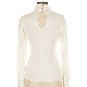 VENUS Ivory Long Sleeve Turtleneck Size M